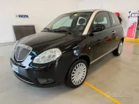 Usata Lancia Ypsilon Platinum 69 CV (50 kW) 2010 Nero Utilitaria