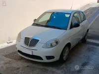 Usata Lancia Ypsilon 69 CV (50 kW) 2011 Beige Utilitaria