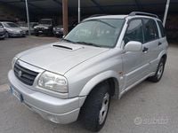 Usata Suzuki Grand Vitara 109 CV (80 kW) 2002 Grigio SUV