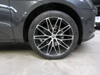 Usata Porsche Macan 265 CV (194 kW) 2023 Volcano grey metallic SUV