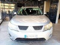 Usata Mitsubishi Outlander Invite 140 CV (102 kW) 2007 Grigio scuro SUV