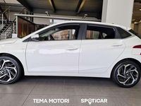 Usata Hyundai i20 101 CV (74 kW) 2023 Atlaswhite Monovolume