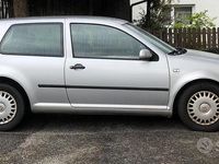 Usata VW Golf IV 75 CV (55 kW) 2002 Grigio Utilitaria