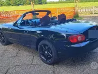 Usata Mazda MX5 Inclusive 146 CV (107 kW) 2003 Nero Cabrio