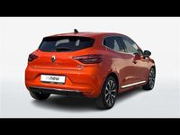 Używany Renault Clio V Techno 145 KM (106 kW) 2022 Pomarańczowy