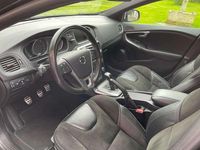 Usata Volvo V40 R-Design Momentum 120 CV (88 kW) 2017 Berlina