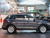 Usado VW Tiguan Life 150 CV (110 kW) 2023 Gris SUV