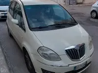 Usata Lancia Musa 90 CV (66 kW) 2009 Bianco Monovolume