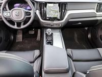 Usata Volvo XC60 Plus 350 CV (257 kW) 2023 Blu/azzurro SUV