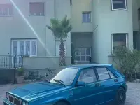 Usata Lancia Delta 130 CV (95 kW) 1991 Bluazzurro Utilitaria