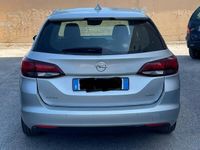 Usata Opel Astra 136 CV (100 kW) 2017 Grigio Station wagon