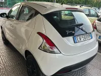 Usata Lancia Ypsilon 80 CV (58 kW) 2014 Bianco Utilitaria