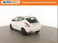Usata Lancia Ypsilon Silver 70 CV (51 kW) 2018 Bianco Utilitaria