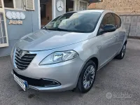 Usata Lancia Ypsilon Gold 95 CV (69 kW) 2012 Grigio Utilitaria