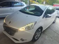 Usata Peugeot 208 Allure 92 CV (67 kW) 2012 Utilitaria