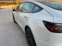 Begagnad Tesla Model 3 152 kW (208 HK) 2022 Vit Sedan