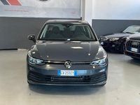 Usata VW Golf VIII Life 110 CV (80 kW) 2024 Grigio Berlina