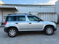 Usata Skoda Yeti Active 105 CV (77 kW) 2010 Grigio SUV