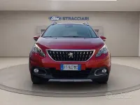 Usata Peugeot 2008 Allure 120 CV (88 kW) 2019 Rosso metallizzato SUV