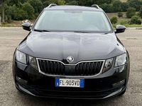 Usata Skoda Octavia G-TEC Executive 110 CV (80 kW) 2017 Nero Station wagon