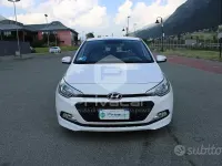 Usata Hyundai i20 Comfort 84 CV (61 kW) 2015 Bianco Utilitaria