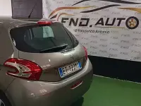 Usata Peugeot 208 Allure 82 CV (60 kW) 2013 Marrone Utilitaria