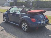 Usata VW New Beetle 102 CV (75 kW) 2003 Blu/azzurro Utilitaria