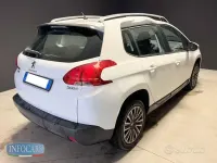 Usata Peugeot 2008 Active 75 CV (55 kW) 2015 Bianco pastello SUV