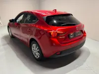 Usata Mazda 3 105 CV (77 kW) 2017 Rosso Berlina