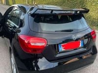 Usata Mercedes A180 109 CV (80 kW) 2017 Nero Utilitaria