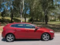 Usata Volvo V40 115 CV (84 kW) 2013 Rosso Berlina