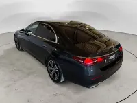Gebraucht Mercedes E220 Advanced 197 PS (144 kW) 2024 Grau Coupé