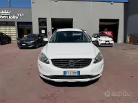 Usata Volvo XC60 R-Design 150 CV (110 kW) 2017 Bianco SUV