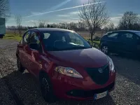Usata Lancia Ypsilon Silver 69 CV (50 kW) 2016 Utilitaria
