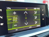 Usata Peugeot 2008 Allure 131 CV (96 kW) 2022 Bianco SUV