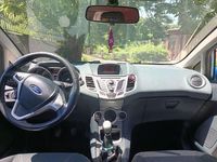 Usata Ford Fiesta Titanium 68 CV (50 kW) 2008 Blu/azzurro Utilitaria