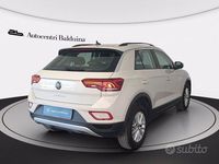 Usata VW T-Roc Life 150 CV (110 kW) 2022 Ascot grey SUV