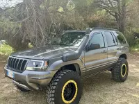 Usata Jeep Grand Cherokee Overland 258 CV (189 kW) 2003 Grigio SUV