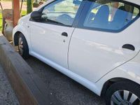 Usata Toyota Aygo Connect Style 68 CV (50 kW) 2012 Utilitaria