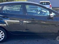 Begagnad Ford Fiesta 96 HK (70 kW) 2010 Svart Halvkombi