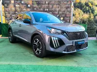 Usata Peugeot 2008 Allure 101 CV (74 kW) 2024 Grigio SUV