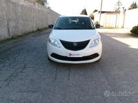 Usata Lancia Ypsilon 69 CV (50 kW) 2018 Bianco Utilitaria