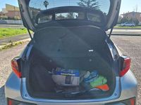 Usata Toyota C-HR Lounge 98 CV (72 kW) 2020 Argento SUV