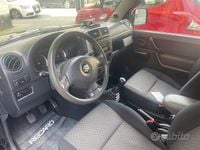 Usata Suzuki Jimny 85 CV (62 kW) 2007 Nero SUV