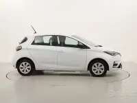 Usata Renault Zoe Zen 50 kW (69 CV) 2022 Bianco Utilitaria