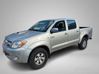 Usata Toyota HiLux SR 171 CV (125 kW) 2008 Grigio Pick-up
