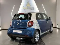 Usata Smart ForFour Passion 90 CV (66 kW) 2017 Blu/azzurro Utilitaria