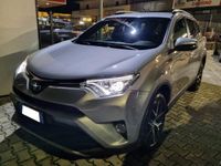 Usata Toyota RAV4 Hybrid Style 2017 Argento SUV