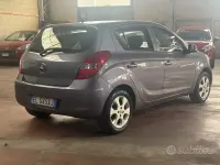 Usata Hyundai i20 Edition 78 CV (57 kW) 2012 Grigio Utilitaria