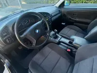 Usata BMW 318 Efficient Dynamics 115 CV (84 kW) 1995 Grigio Berlina
